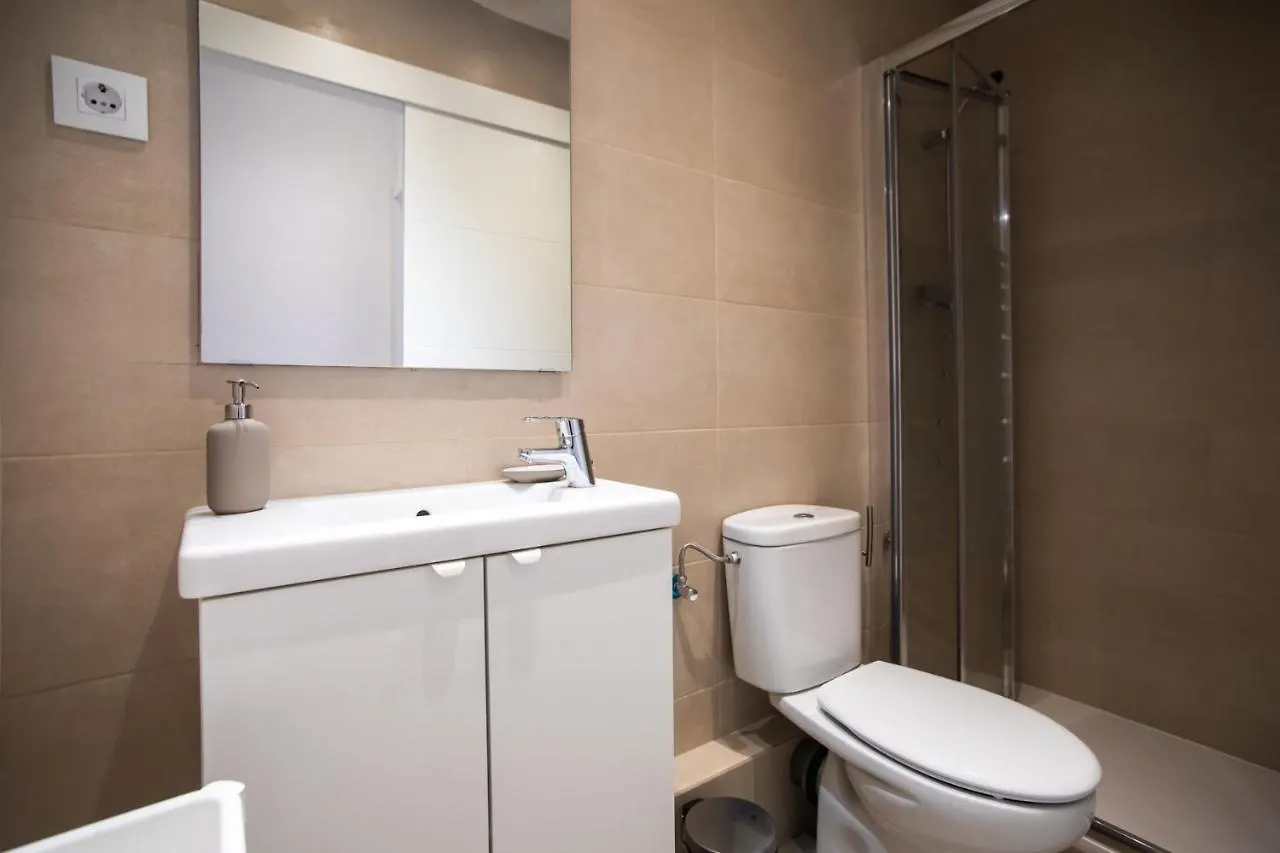 Apartment 12Par1003 - Luminoso Piso En Paralelo Barcelona Spain
